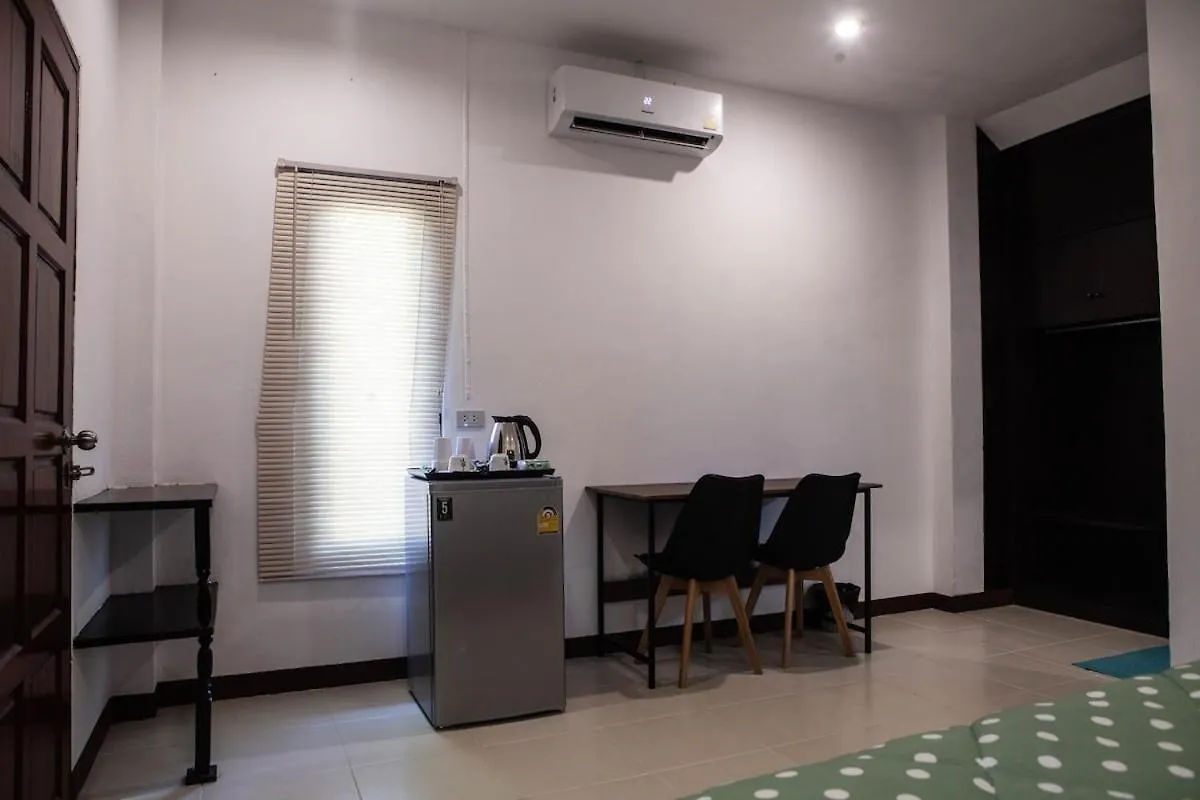 Ferienwohnung Devy Ale Cafe Ko Lanta Thailand